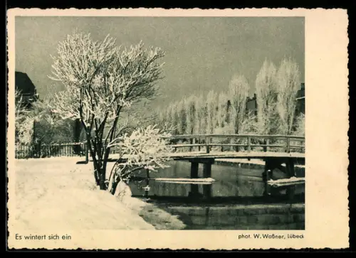 AK Winterlandschaft mit Brücke, Fotoapparat Voigtländer Heliar von Photo-Porst