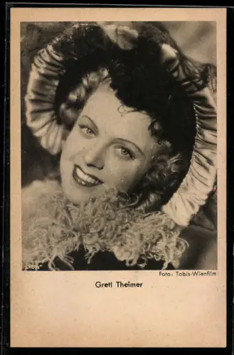 AK Schauspielerin Gretl Theimer mit gerafftem Sonnenhut