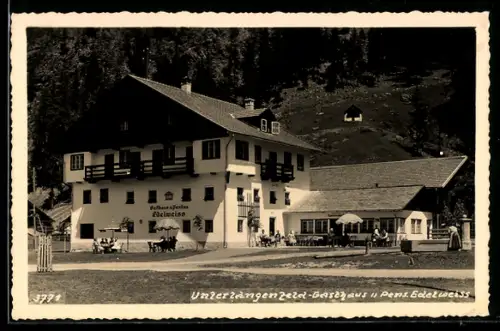 AK Längenfeld, Unterlängenfeld, Gasthaus-Pension Edelweiss, Teilansicht mit Berg