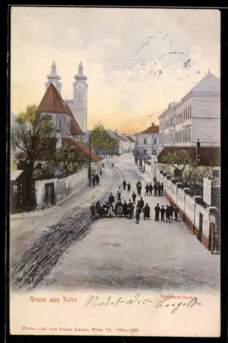 AK Tulln, Wienerstrasse mit Kirche