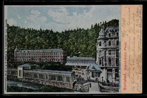 Seiden-AK Karlsbad, Grand Hotel Pupp, Aussenansicht mit angrenzendem Wald