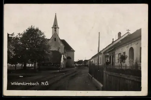 AK Wildendürnbach /N. Ö., Blick zur Kirche