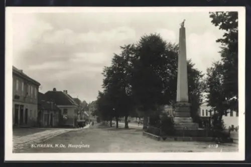 AK Schrems /N. Oe., Hauptplatz mit Obelisk