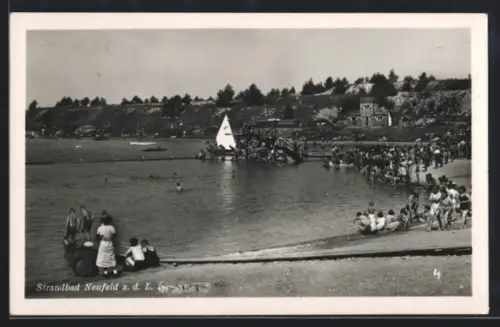 AK Neufeld an der Leitha, Strandbad mit Badegästen