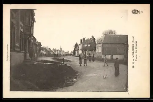 AK Moliens /Oise, Place du Chalet