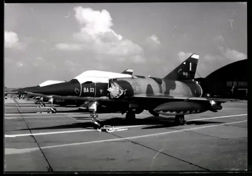 Fotografie Flugzeug Dassault Mirage IIIE, Kampfjet in Camouflge BA03