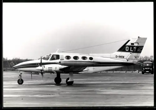 Fotografie Flugzeug Cessna 402 OLT D-INSW in Hamburg