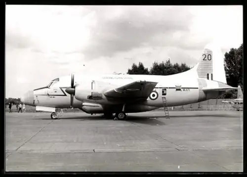 Fotografie Flugzeug Vickers Varsity T.1, Central Flying School WL671