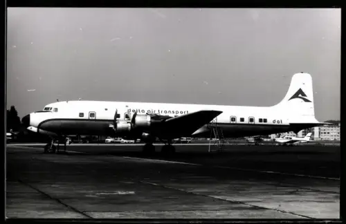 Fotografie Flugzeug Douglas DC-6, Delta Air Transport OO-VFG