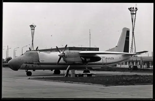 Fotografie Flugzeug Antonow An-30, Aeroflot CCCP 46634