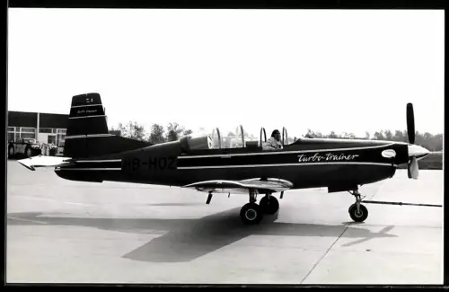 Fotografie Flugzeug Pilatus PC-7 Turbo Trainer Kennung HB-HOZ