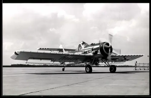 Fotografie Flugzeug PZL-106 Kruk Agrarflugzeug