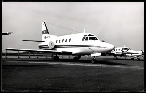 Fotografie Flugzeug North American Rockwell NA-380 Sabreliner 75A, Kennung HB-VEC