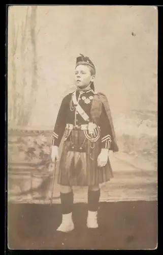 Foto-AK Junge in schottischer Uniform