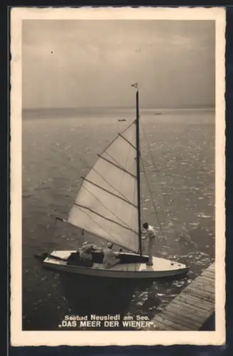 AK Neusiedl am See, Segelboot am Steg