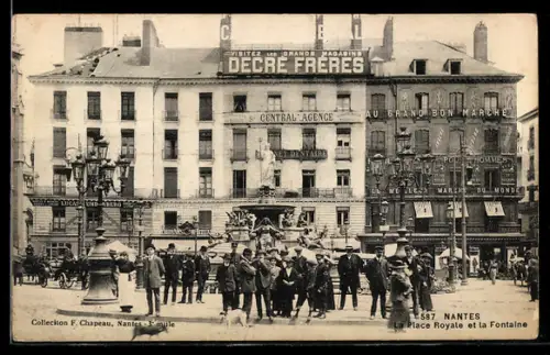 AK Nantes, La Place Royale et la Fontaine