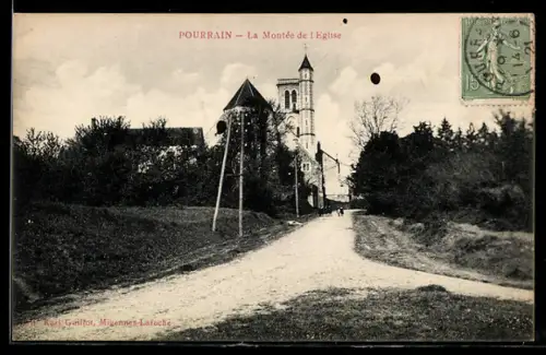 AK Pourrain, La Montée de l`Eglise