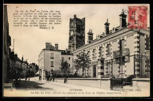 AK Auxerre, La Rue du Pont, l'Ecole des Garcons et la Tour de l'Eglise Saint-Pierre