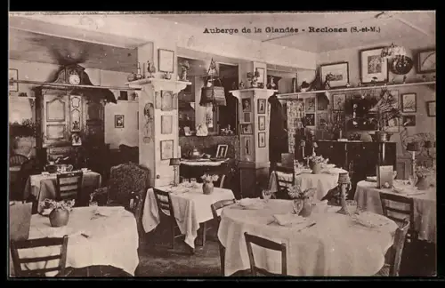 AK Recloses, Auberge de la Glandée, Intérieur