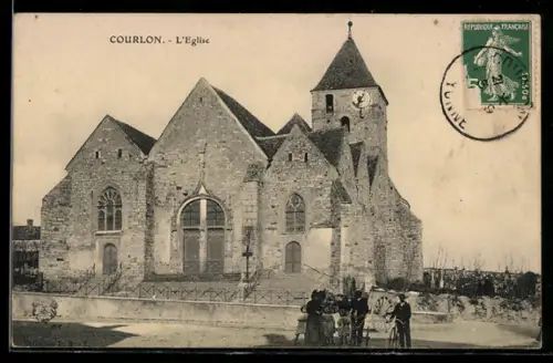 AK Courlon, L`Eglise