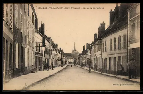 AK Villeneuve-L` Archevéque, rue de la République
