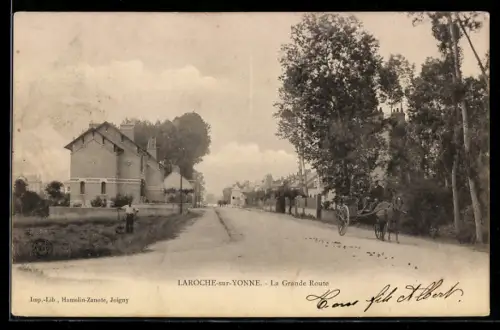AK Laroche-sur-Yonne, La Grande Route, Strassenpartie