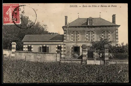 AK Diges, École des Filles et Bureau de Postes