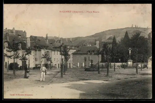 AK St-Geniez, Place Neuve, Ortspartie