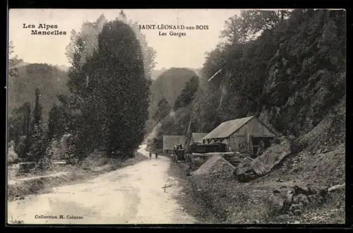 AK Saint-Léonard-des-Bois, Les Gorges, Les Alpes Mancelles