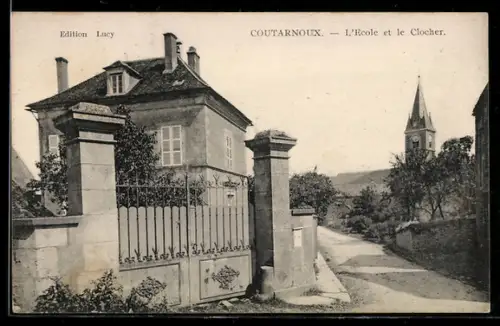 AK Coutarnoux, l'Ecole et le Clocher