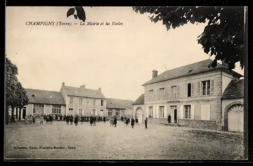 AK Champigny, La Mairie et les Ecoles