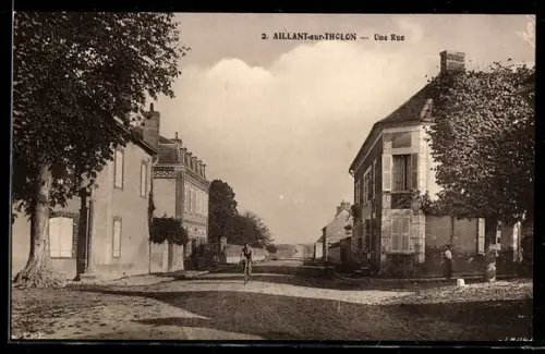 AK Aillant-sur-Tholon, Une Rue