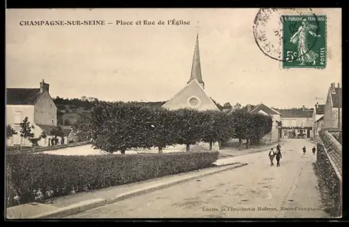AK Champagne-sur-Seine, Place et Rue de l`Église