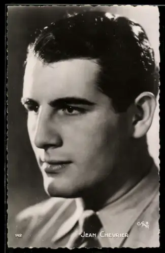 AK Schauspieler Jean Chevrier mit ernstem Blick