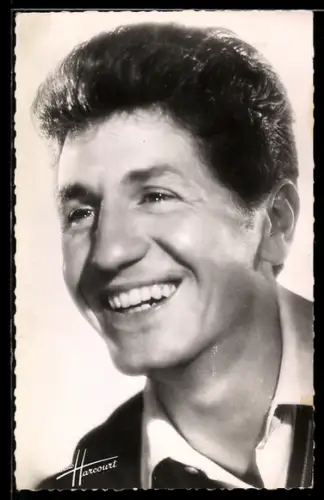 AK Schauspieler Marcel Mouloudji mit charmantem Lachen