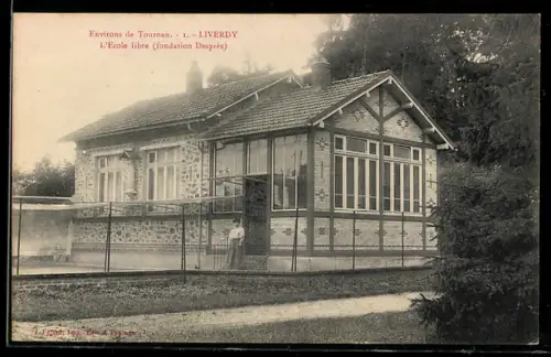 AK Liverdy, L`Ecole libre