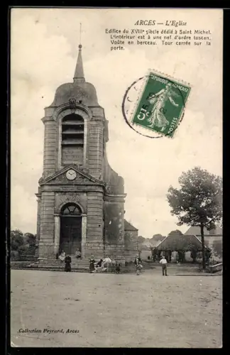 AK Arces, Place et l'Eglise