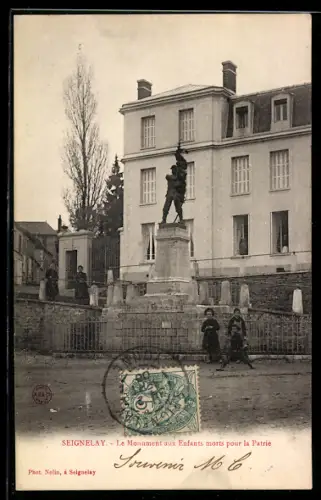 AK Seignelay, Le Monument aux Enfants morts pour la Patrie