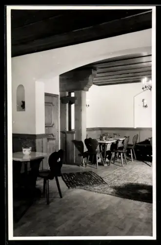 Foto-AK Lech am Arlberg, Hotel Krone, Gaststube