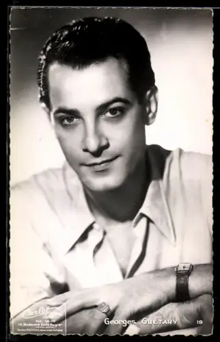 AK Schauspieler Georges Guetary nachdenklich in die Kamera schauend