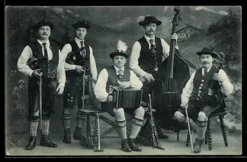 AK D` lust`gen Keferloher, Trachtenkapelle mit Instrumenten