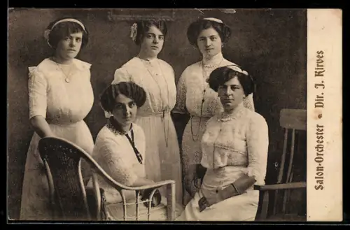 AK Salon Damenorchester in weissen Kleidern