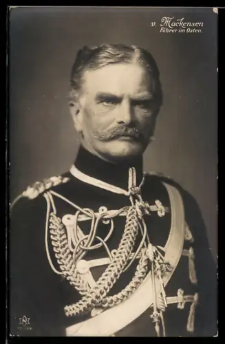 AK Portrait von August v. Mackensen in Husarenuniform, Führer im Osten
