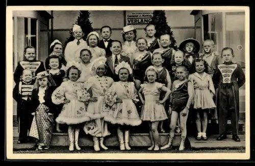 AK C. H. Schäfers Circus-Stadt Liliput, Artistengruppe