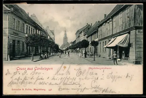 AK Gardelegen, Magdeburgerstrasse mit Geschäften