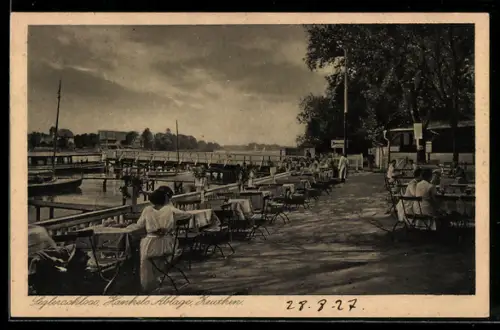 AK Zeuthen, Hankels Ablage, Hotel-Restaurant Seglerschloss W. Wernicke, mit Gästen u. Bootssteg