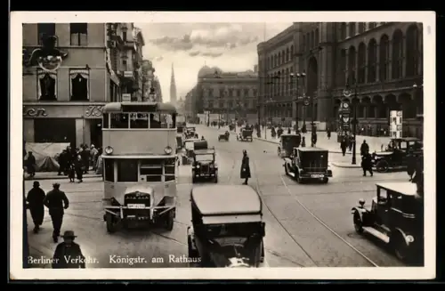 AK Berlin, Königstrasse am Rathaus mit Lastkraftwagen, Berliner Verkehr