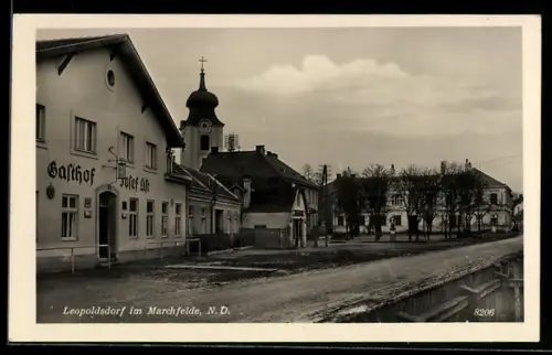 AK Leopoldsdorf im Marchfelde, Gasthof Josef List