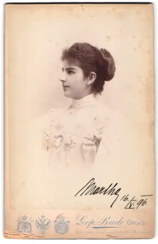 Fotografie Leopold Bude, Graz, Allee Gasse 6, Porträt einer jungen Frau im Profil