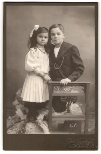 Fotografie Carl Eigenbrod, Homberg, Heinrich und Thea Greke, geb. 1899 und 1903